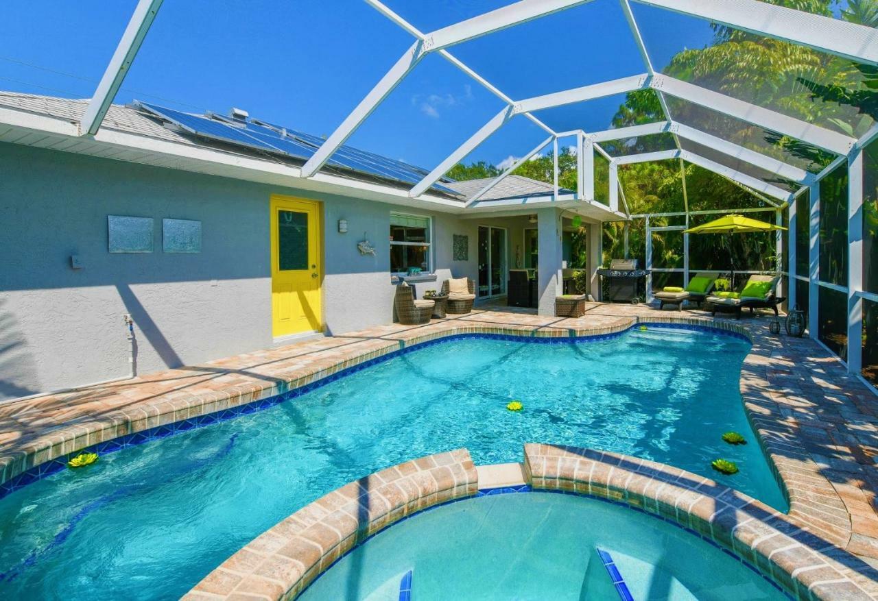 Contemporary Pool Villa I - Pool & Jacuzzi - Nearby Beach Венис Екстериор снимка