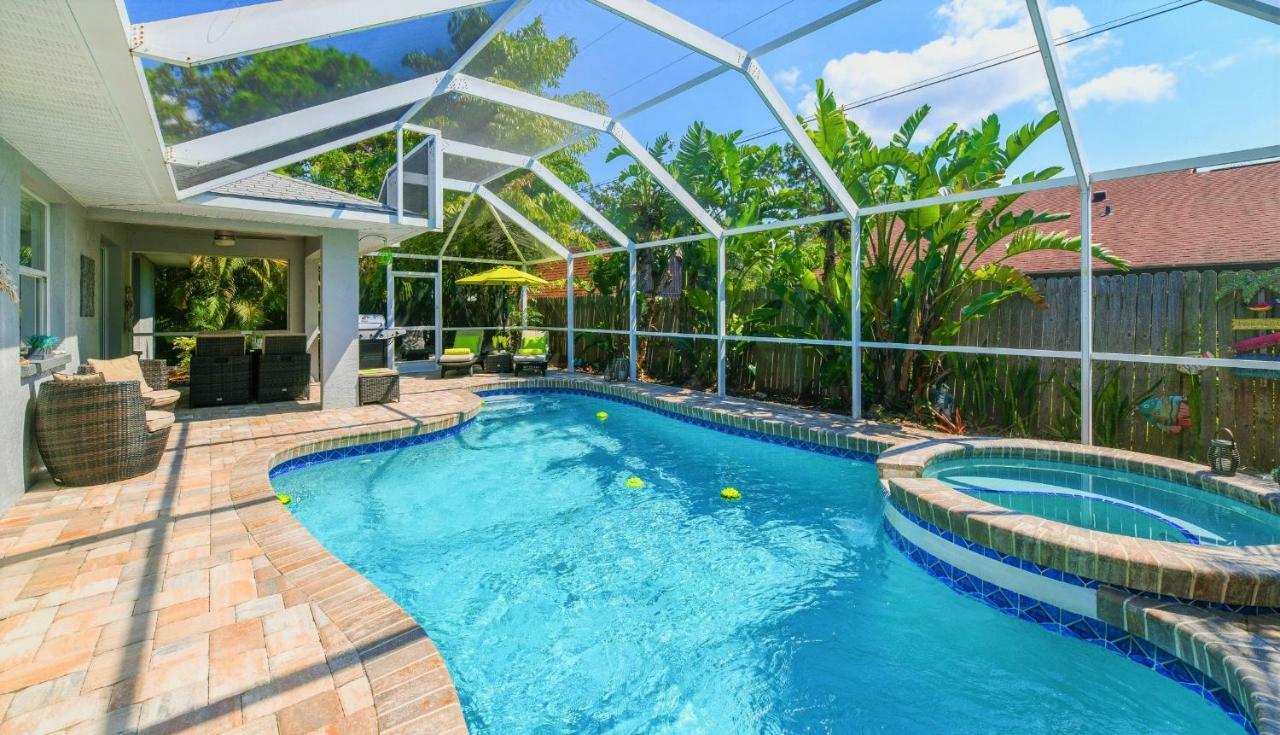 Contemporary Pool Villa I - Pool & Jacuzzi - Nearby Beach Венис Екстериор снимка